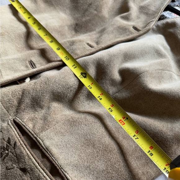 BEIGE GENUINE LEATHER VEST  SZ M - Picture 7 of 12